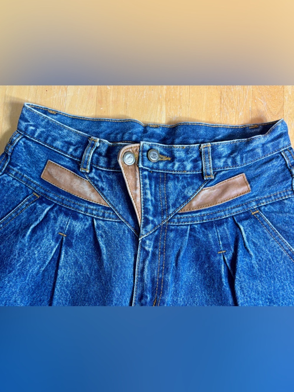 VINTAGE Rio Stephen Mardon Jeans 11 ACTUAL Leather Detail Taper Double Button - Picture 4 of 11